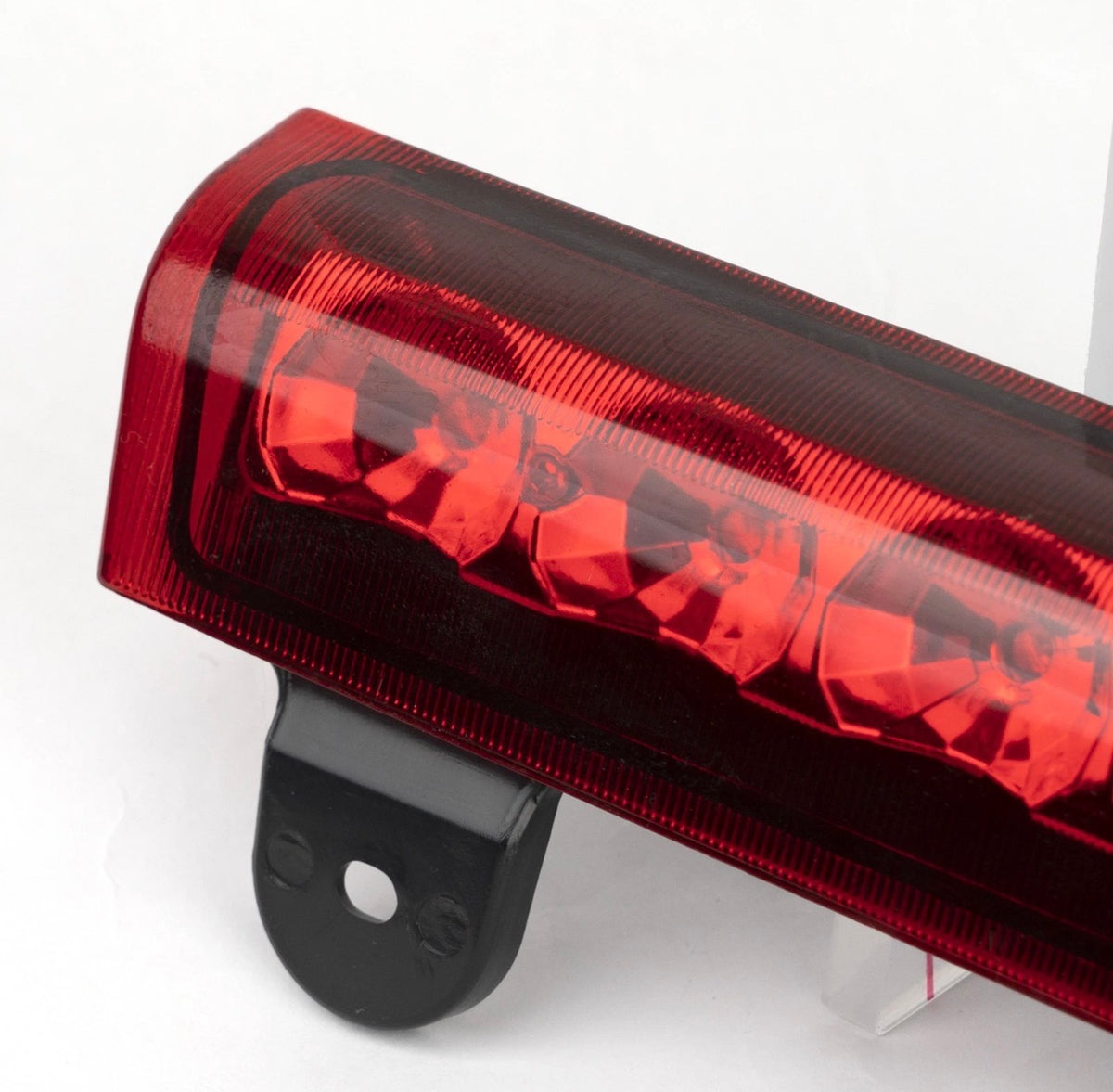 LED 3rd Third Brake Light Stop Lamp For Chevy Suburban Tahoe GMC Yukon 2000-2006
